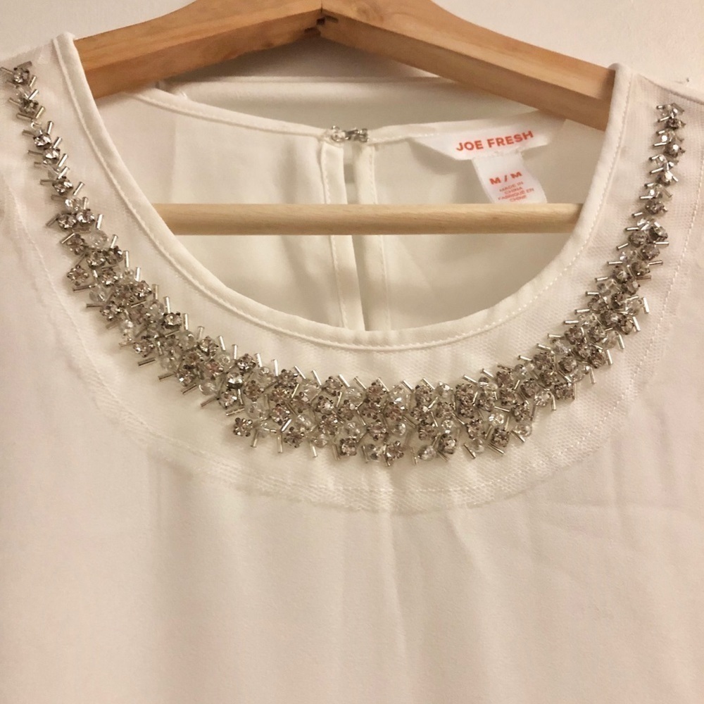 𝅺beaded Sleeveless Blouse - Picture 6 of 6